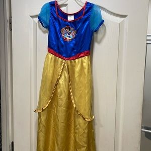 Disney Snow White satin nightgown girls size 5-6